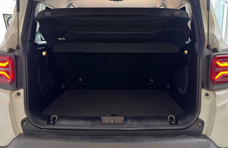 Jeep Renegade 1.3 T270 Turbo Longitude - Foto #9