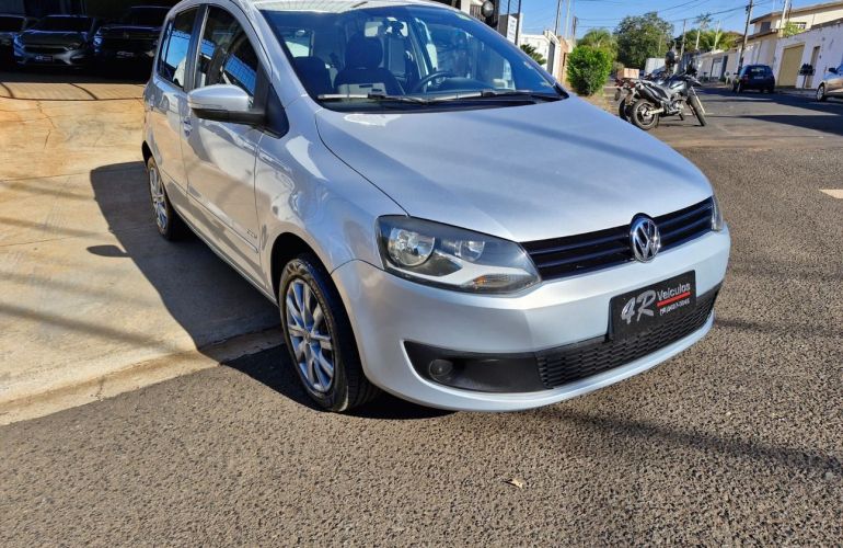 Volkswagen Fox 1.6 Mi 8v - Foto #3