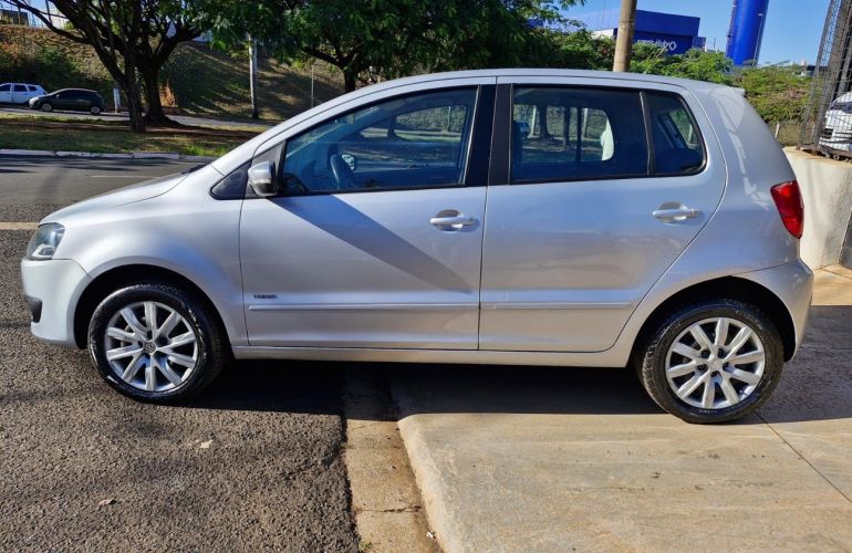 Volkswagen Fox 1.6 Mi 8v - Foto #8