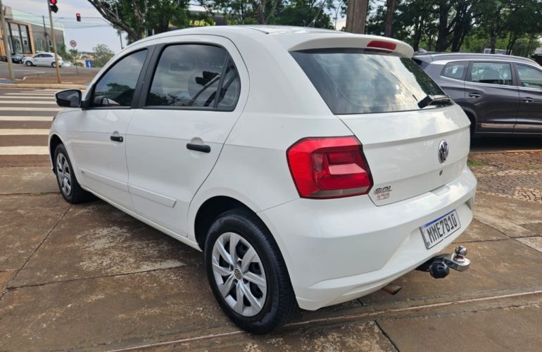 Volkswagen Gol 1.0 - Foto #8