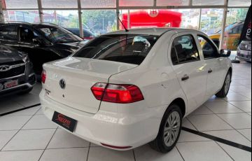 Volkswagen Voyage 1.0 12v MPi Total - Foto #2