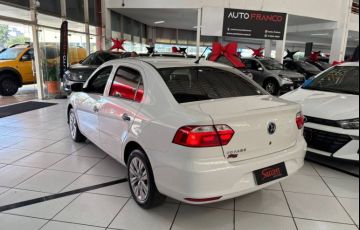 Volkswagen Voyage 1.0 12v MPi Total - Foto #4