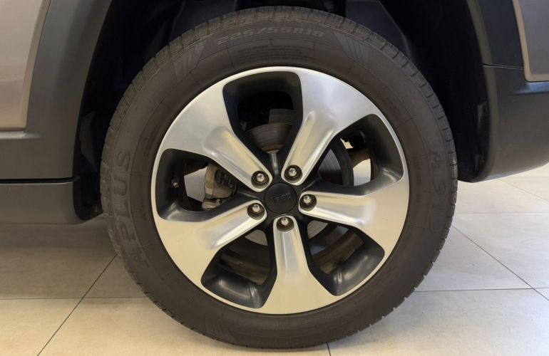Jeep Compass 2.0 16V Longitude 4x4 - Foto #8