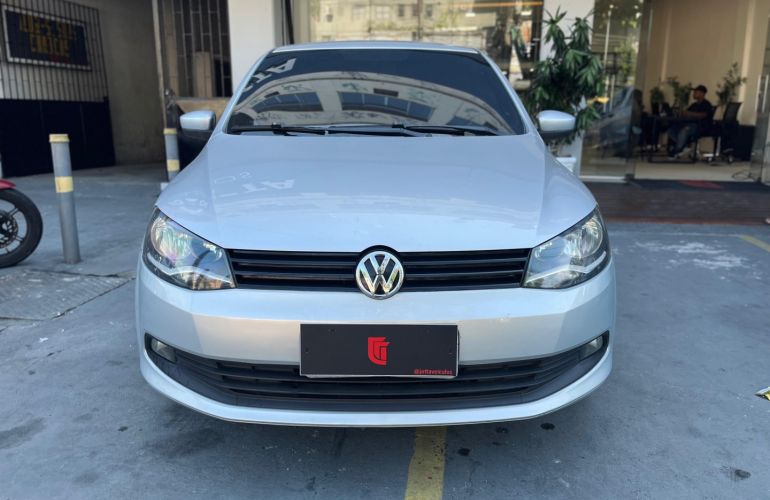 Volkswagen Voyage 1.6 Mi 8V Flex 4p Manual - Foto #2