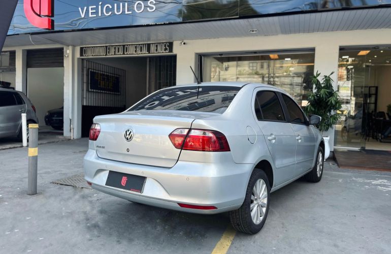Volkswagen Voyage 1.6 Mi 8V Flex 4p Manual - Foto #4