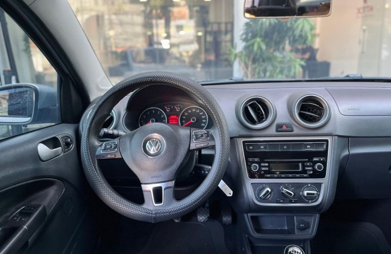Volkswagen Voyage 1.6 Mi 8V Flex 4p Manual - Foto #9