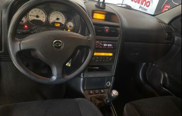 Chevrolet Astra 2.0 MPFi Advantage Sedan 8v - Foto #8