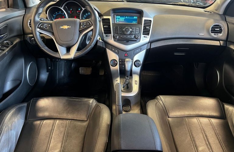 Chevrolet Cruze 1.8 LT Sport6 16v - Foto #5