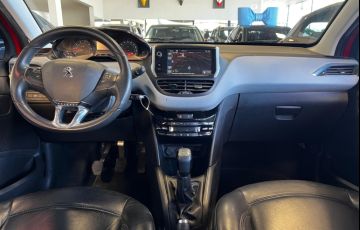 Peugeot 208 1.5 Active Pack 8v - Foto #5