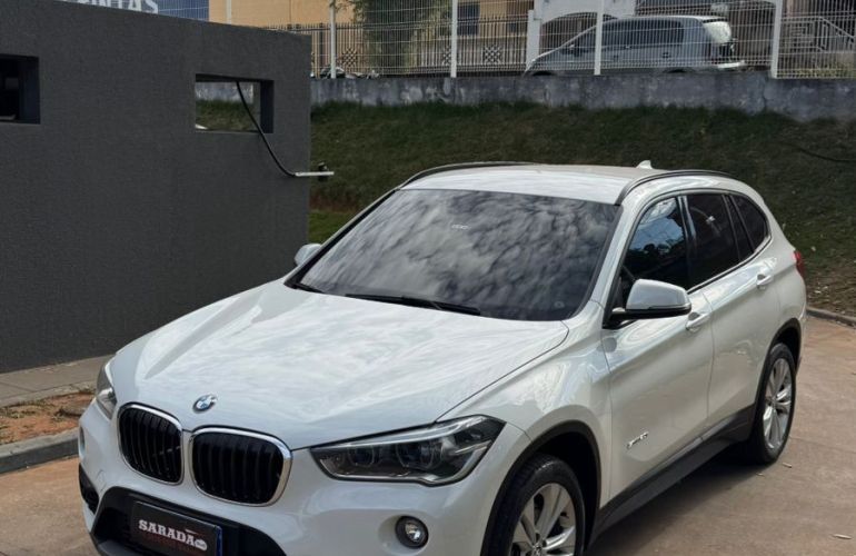 BMW X1 2.0 16V Turbo Active Sdrive20i 4p - Foto #2