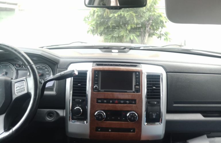 Dodge Ram 6.7 4x4 Laramie - Foto #1