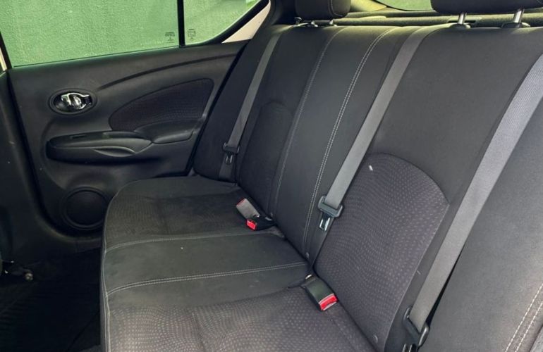 Nissan Versa 1.6 SV 16v - Foto #9