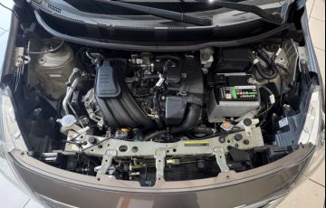 Nissan Versa 1.0 12v - Foto #7