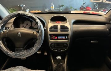 Peugeot 206 1.4 Presence 8V Flex 2p Manual - Foto #5