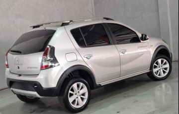 Renault Sandero Stepway 1.6 8V - Foto #4