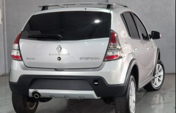Renault Sandero Stepway 1.6 8V - Foto #5
