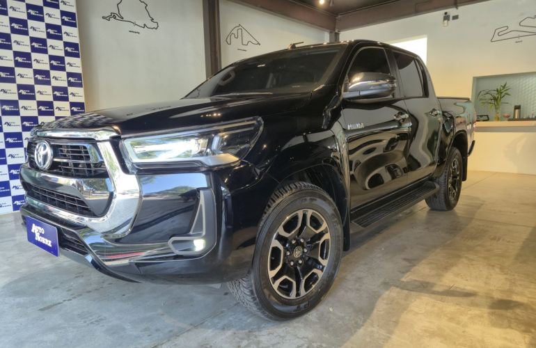 Toyota Hilux 2.8 D-4d Turbo CD Srv 4x4 - Foto #3