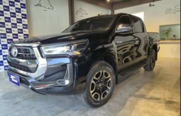 Toyota Hilux 2.8 D-4d Turbo CD Srv 4x4 - Foto #3