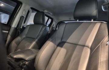 Toyota Hilux 2.8 D-4d Turbo CD Srv 4x4 - Foto #5
