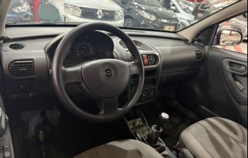 Chevrolet Corsa 1.0 MPFi Joy 8v - Foto #9