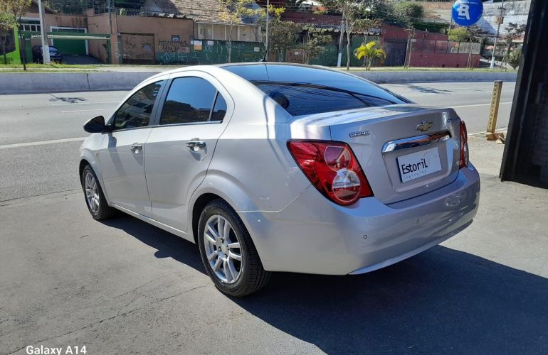 Chevrolet Sonic 1.6 LTZ Sedan 16v - Foto #8