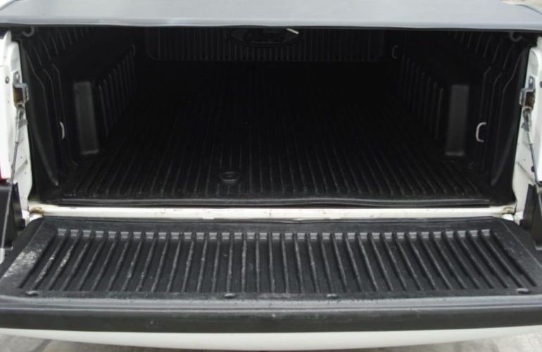Ford Courier L 1.6 MPi (Cab Simples) - Foto #4