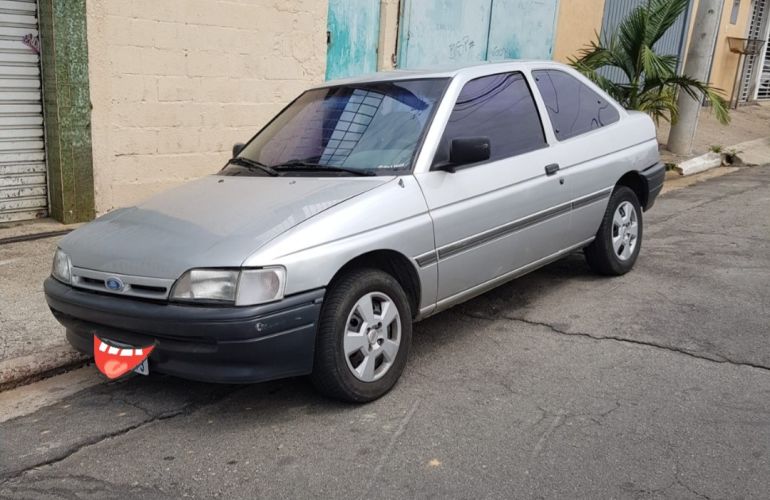 Ford Escort Hatch GL 1.8 - Foto #3