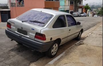 Ford Escort Hatch GL 1.8 - Foto #5