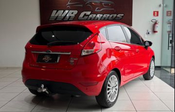 Ford Fiesta 1.0 EcoBoost Titanium Plus Hatch 12v - Foto #4