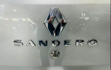 Renault Sandero 1.6 Expression 8v - Foto #9