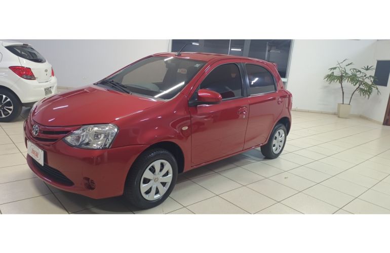 Toyota Etios XS 1.5 (Flex) (Aut) - Foto #1