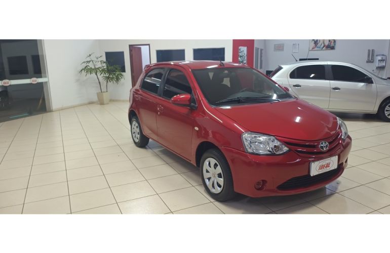 Toyota Etios XS 1.5 (Flex) (Aut) - Foto #2
