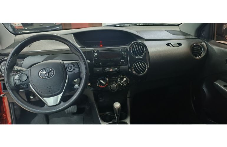 Toyota Etios XS 1.5 (Flex) (Aut) - Foto #6