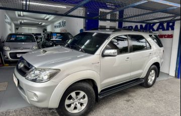 Toyota Hilux SW4 SRV 4x4 3.0 Turbo  (aut) - Foto #2