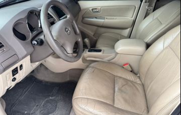Toyota Hilux SW4 SRV 4x4 3.0 Turbo  (aut) - Foto #5