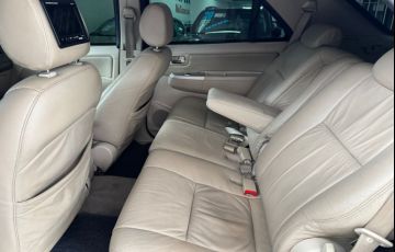 Toyota Hilux SW4 SRV 4x4 3.0 Turbo  (aut) - Foto #6