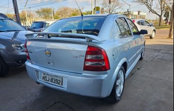 Chevrolet Astra Hatch Advantage 2.0 (Flex) - Foto #4