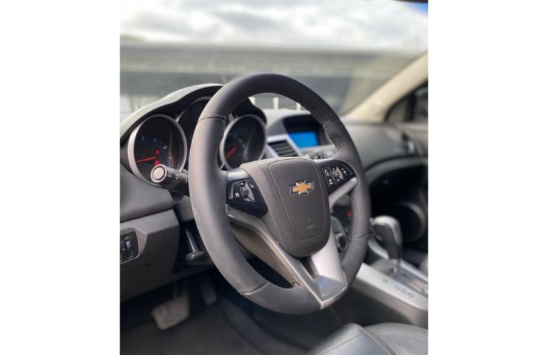 Chevrolet Cruze Sport6 LT 1.8 16V Ecotec (Aut) (Flex) - Foto #6