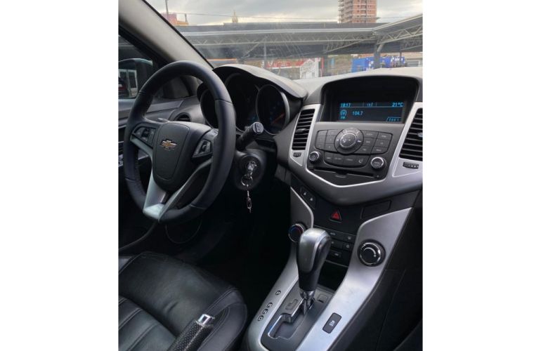 Chevrolet Cruze Sport6 LT 1.8 16V Ecotec (Aut) (Flex) - Foto #10