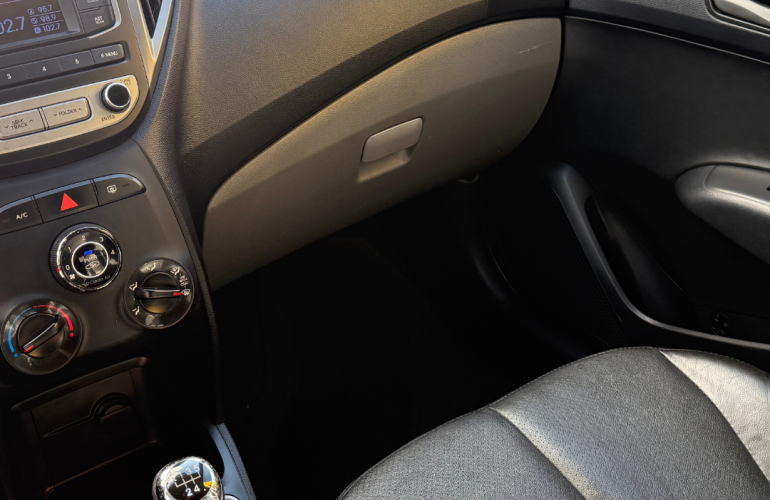 Hyundai HB20 1.6 Premium - Foto #6