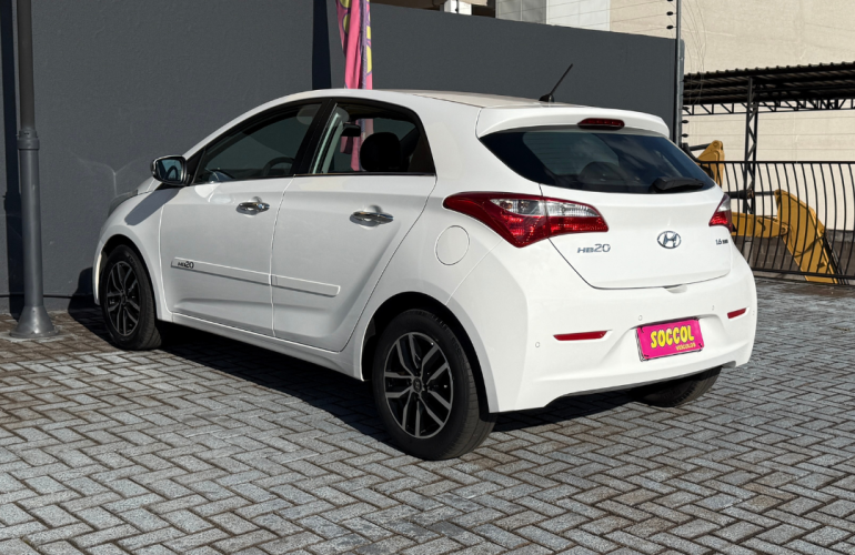 Hyundai HB20 1.6 Premium - Foto #8