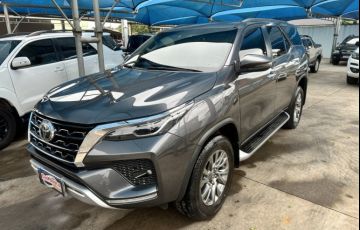 Toyota SW4 2.8 TDI SRX 7L 4x4