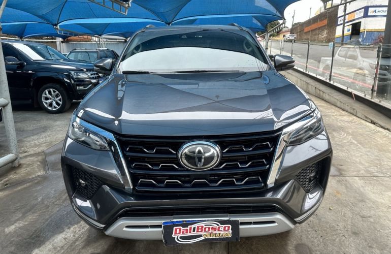 Toyota SW4 2.8 TDI SRX 7L 4x4 - Foto #2
