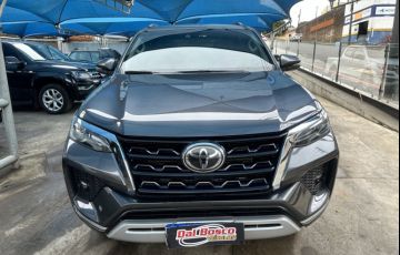 Toyota SW4 2.8 TDI SRX 7L 4x4 - Foto #2