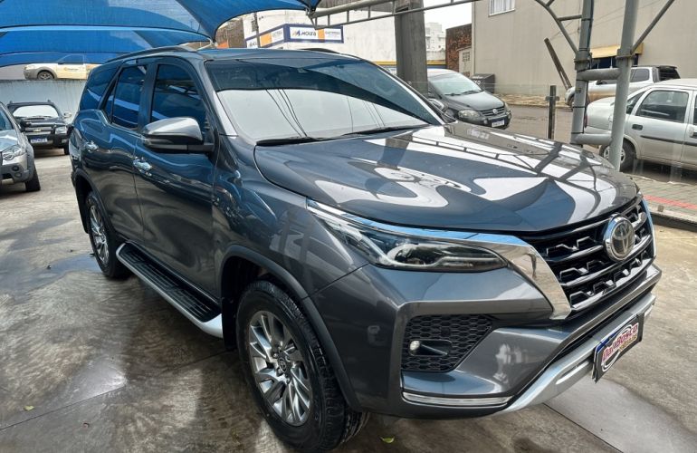 Toyota SW4 2.8 TDI SRX 7L 4x4 - Foto #3