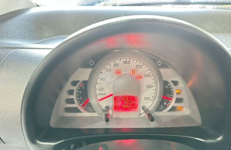 Volkswagen Fox 1.0 Mi 8V Flex 2p Manual - Foto #10