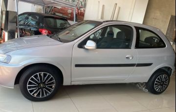 Chevrolet Celta 1.0 MPFi 8v - Foto #8