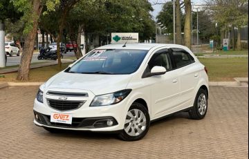 Chevrolet Onix 1.4 MPFi LT 8v