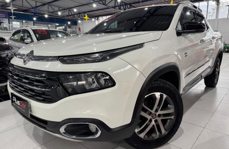 Fiat Toro 2.0 16V Turbo Volcano 4WD At9 - Foto #1