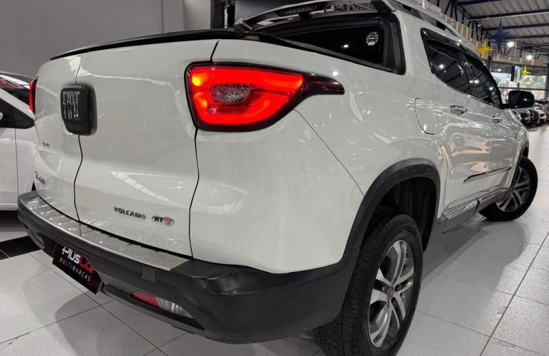 Fiat Toro 2.0 16V Turbo Volcano 4WD At9 - Foto #4